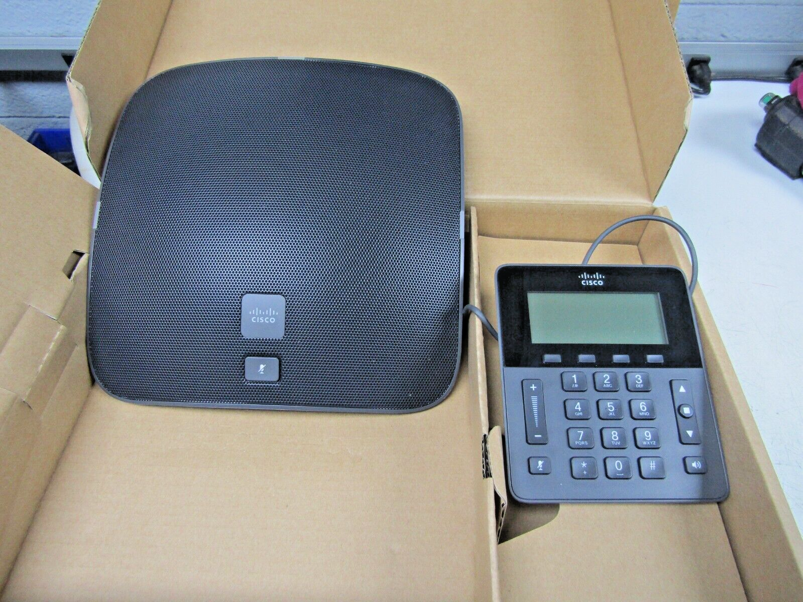 Cisco 8800 Series IP Phones - Image 7